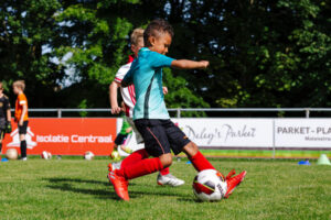De-Utrechtse-Voetbalschool-techniektraining-brederodes-02