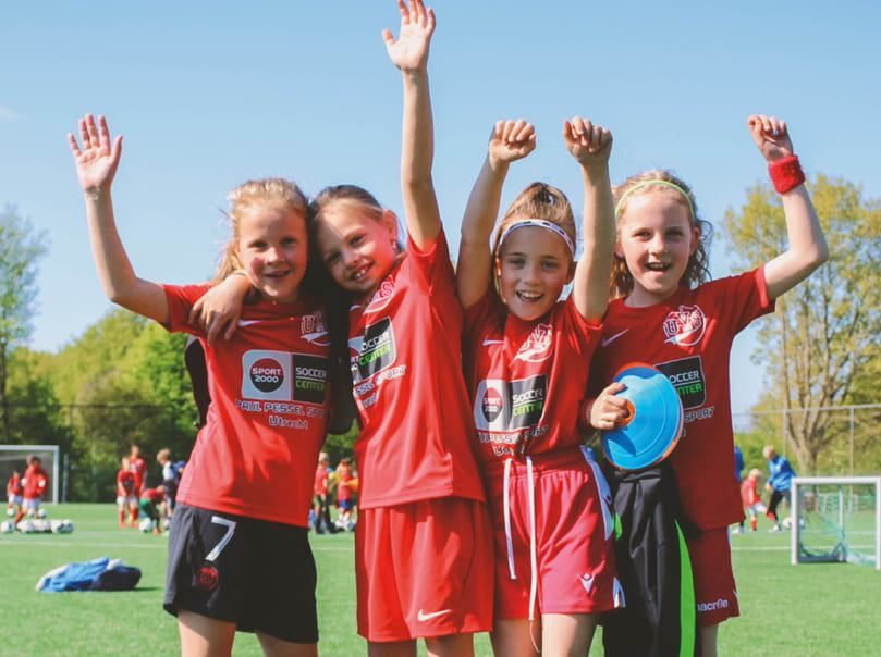 De-Utrechtse-Voetbalschool-Meidenacademy-1